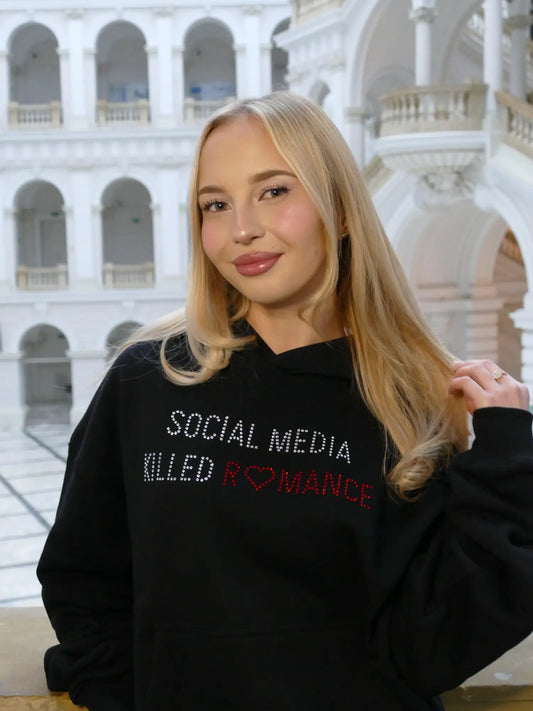 HOODIE SOCIAL MEDIA KILLED ROMANCE [BLACK]